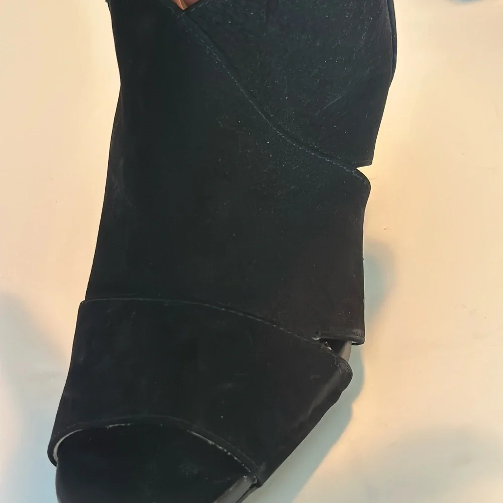 Black Suede Heeled Boots with Open Toe and Sleek Design - Picture 5 of 9